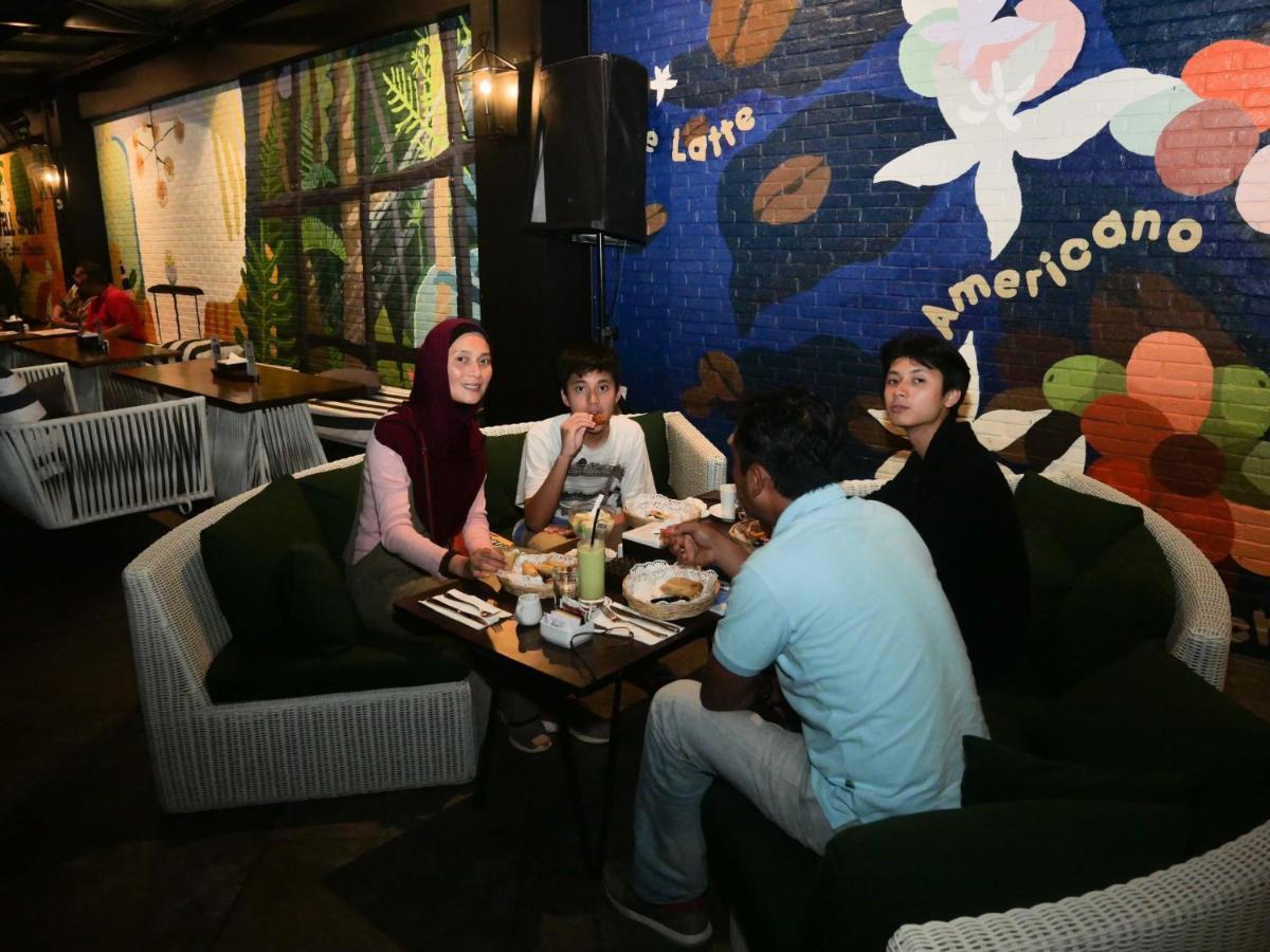 Kyriad Hotel Muraya Aceh Банда-Ачех Екстер'єр фото